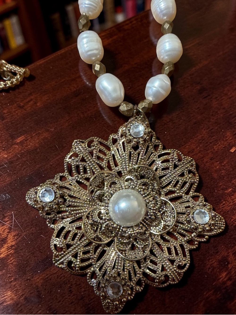Vintage Genuine Baroque Pearl Necklace Gold Filigree & Pearl Pendant 36” Length - Picture 2 of 6